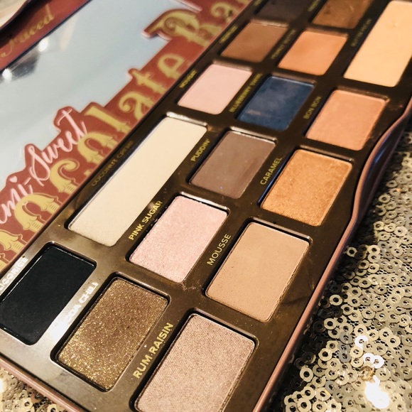 Too Faced Semi-Sweet Chocolate Bar Eye Palette - Picture 3 of 5